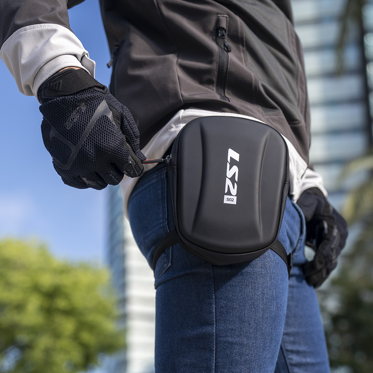 BOLSO DE PIERNA LS2 SHIELD 2.5L 2 BOLSO DE PIERNA LS2 SHIELD 2.5L - Imagen 2